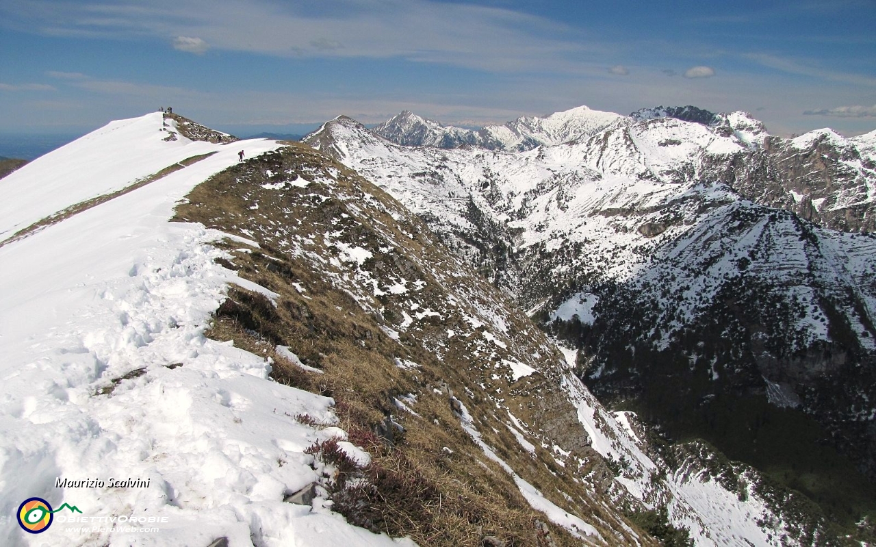 16 Panorama verso le Grigne, ora si va all'Aralalta....JPG